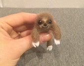 Needle Felt Sloth Baby - Felt Sloth - Mothers Day Gift - Sloth Gift - Sloth Art - Sloth Plush - Sloth Miniature - Felt Animals -