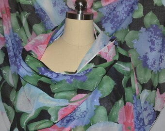Vintage fabric mousseline semi sheer 80s floral fabric lily hydrangea large flowers semi sheer
