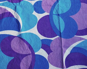 Seventies vintage floral fabric - 1/2 yard