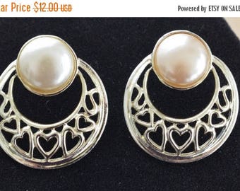ON SALE Pretty Vintage Faux Pearl, Gold tone Heart Doorknocker Pierced Earrings, Valentine's Day (I7)
