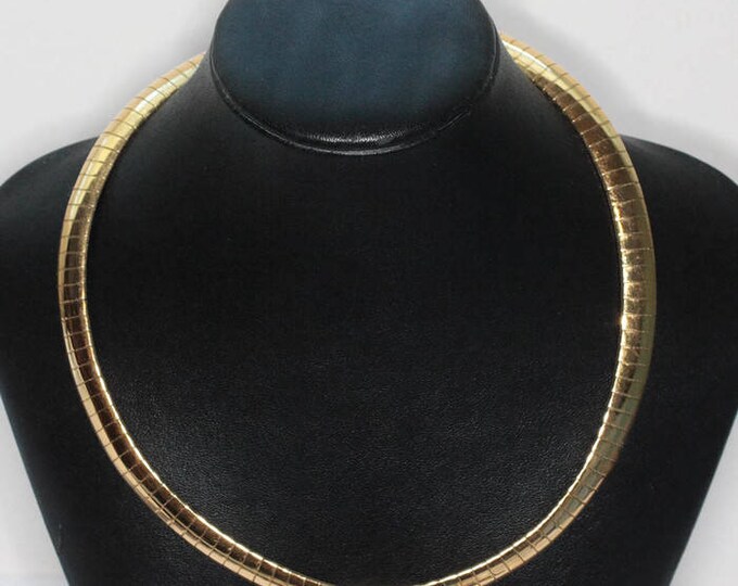 Gold Tone Omega Chain Necklace Flexible Collar 16 Inch