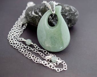 Green Aventurine Necklace Aventurine Pendant Moss Green Necklace Long Gemstone Necklace Natural Bohemian Green Quartz Necklace Beaded Chain