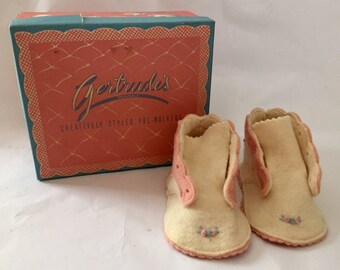 Vintage 1950s Gertrude's Wool Felt Baby Shoes Pink White with Box