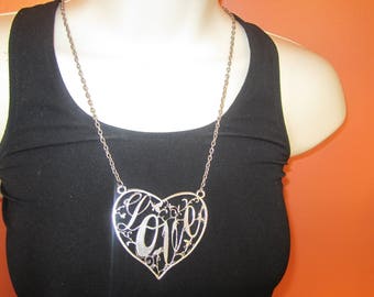 love pendant, pendant necklace,estate jewelry