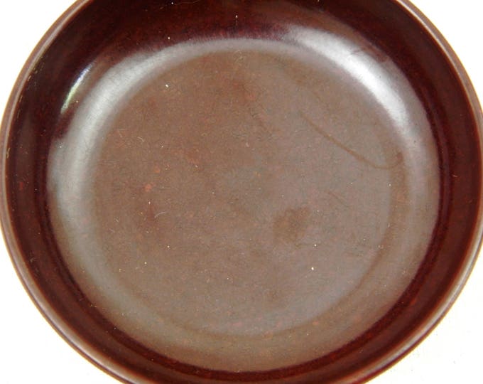 Small Vintage Bakelite Bowl / Dish on Wooden Base, Art Deco 1930s French Trinket Dish, Paint Brush Water Dish, Beading Bowl