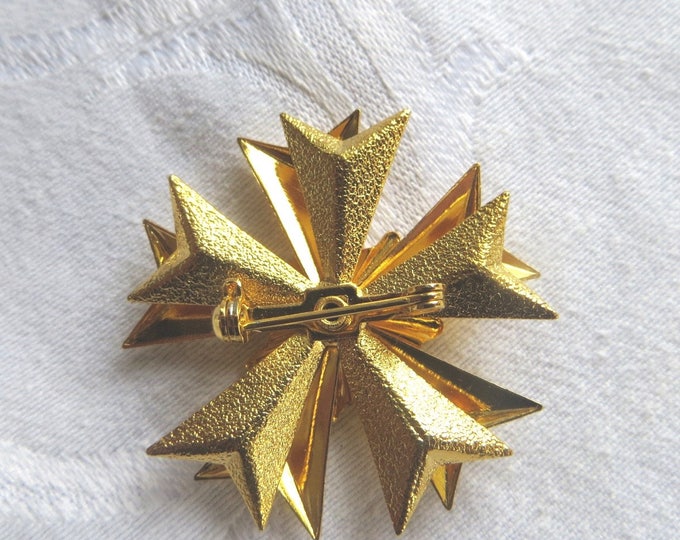 Vintage Maltese Cross Pin, Heraldic Brooch, VFW Ladies Auxiliary Pin Vintage VFW Jewelry World War ll Jewelry