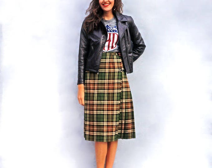 Long Green Kilt, Vintage Wool Skirt, Knee Length Skirt, Plaid Skirt, Scottish Kilt, Green Plaid Skirt, Tartan Kilt, Long Wool Skirt, Check