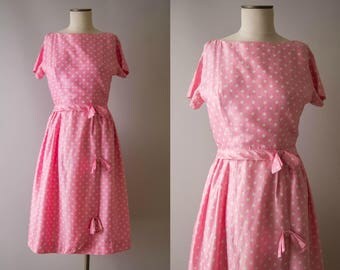 vintage attire for the modern woman by HungryHeartVintage on Etsy