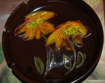 Awesome 1968 Pacific Stoneware Ashtray Bennet Welsh Style Unsigned