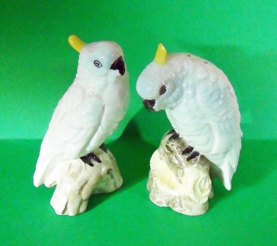Ceramic Sulfur-crested Cockatoo salt and pepper pair