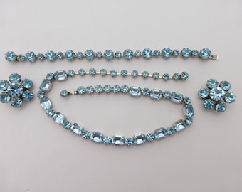 Weiss necklace bracelet and earring demi set blue rhinestones Y55