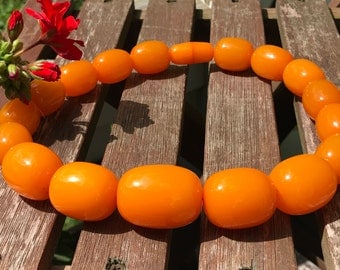 Bright Orange Beaded Necklace - Vintage Bakelite Necklace – Butterscotch Beads – Oversized Beaded Necklace – Tangerine WhistlingGypsyVTG