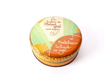 1930s French Tin box: Les bonbons de L'enfant gâté sont exquis | Des Malabars berlingots au cafe | Art Deco Candy Tin | Round Tin