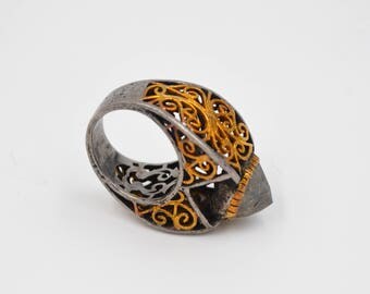 Black Diamond Ring, 18k Yellow Gold and Silver 5ct Black Diamond Ring, Gothic Diamond Ring, Medieval Style Ring, Art Nouveau Diamond Ring