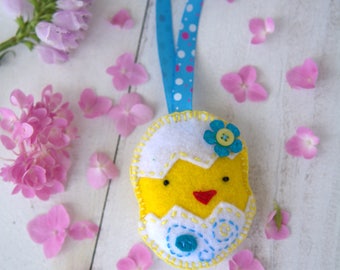 Sweet farm animal Chick ornament, felt yellow bird decor, Christmas tree decoratiom, Gift for kid, Easter basket filler, nursery room decor.