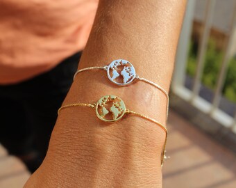 World Bracelet, Globetrotter Bracelet, Dainty Bracelet, World Map Bracelet, Map Bracelet, Medal Bracelet, Travel Bracelet, Silver Bracelet