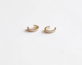 Ear Cuff, ear cuff no piercing, gold ear cuff, ear cuff earrings, delicate earrings. delicate ear cuff