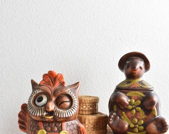 large ceramic turtle cookie jar / kitschy kitchen decor
