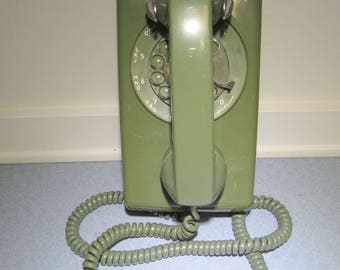 Vintage Green Wall Phone / Stromberg Carlson Wall Phone / Rotary Dial Phone / Kitchen Phone / Vintage Shop Phone