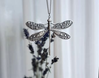 Dragonfly Necklace Silver Antique Necklace Vintage Nature Necklace Witchy Necklace Bohemian Necklace Dragonfly Jewelry Dragonfly Jewellery