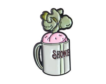 RICK & MORTY - Shoney's Butt Mug Enamel Lapel Pin