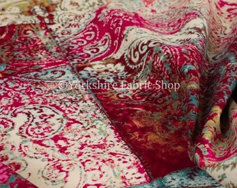 New Soft Printed Velvet Patchwork Damask Traditional Pattern Pink Upholstery Fabric New Soft Printed Velvet Patchwork Damask Traditional Pattern Pink Upholstery Fabric