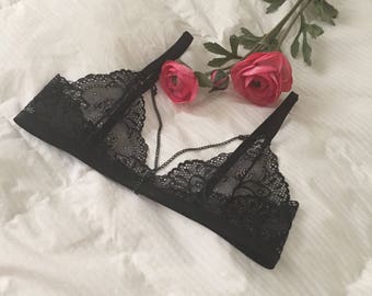 Sexy black strappy lace bralette, strappy bondage lace cage bra, bondage BDSM lingerie, black or silver chain, summer trend 2017