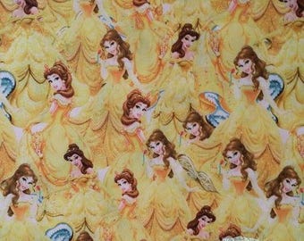 Tissu Coton imprimé thème " La Belle et la Bête "