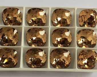 Lot de 4 cabochons cristaux Swarovski 4470 12mm à sertir