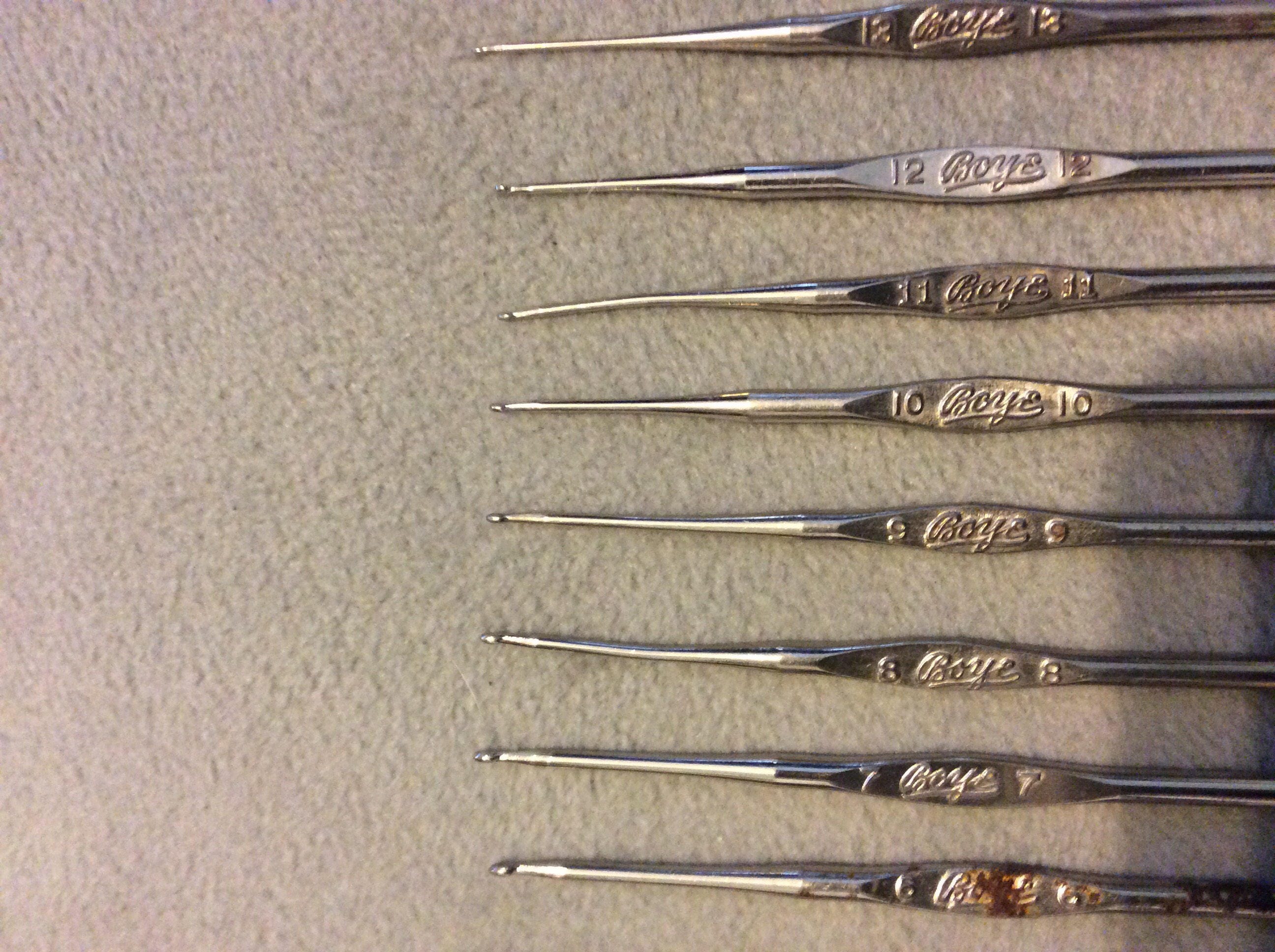 Vintage set Boye crochet hooks 0013