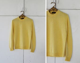 70s SMALL Mens Yellow Crewneck Sweater 70s SMALL Mens Yellow Crewneck Sweater