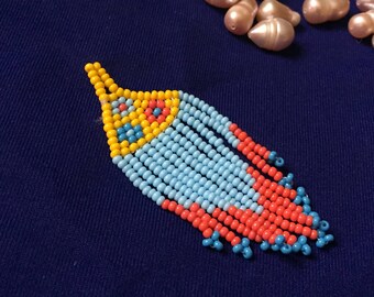 Mexican artisan handcrafted 6.2/3 cm woven beads seed beads, trade, Mexican charm, mexican pendant