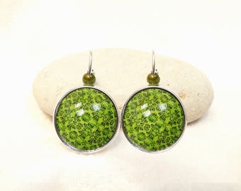 Boucles d'oreilles cabochon motifs verts
