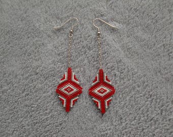 boucles d'oreilles losange rouge / boucles d'oreilles tissée / perles miyukis / boucles d'oreilles noël / rouge noël / cadeau pour femmes