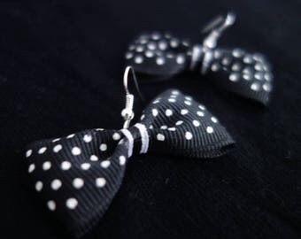 Earrings black fabric bow with white polka dots large Format