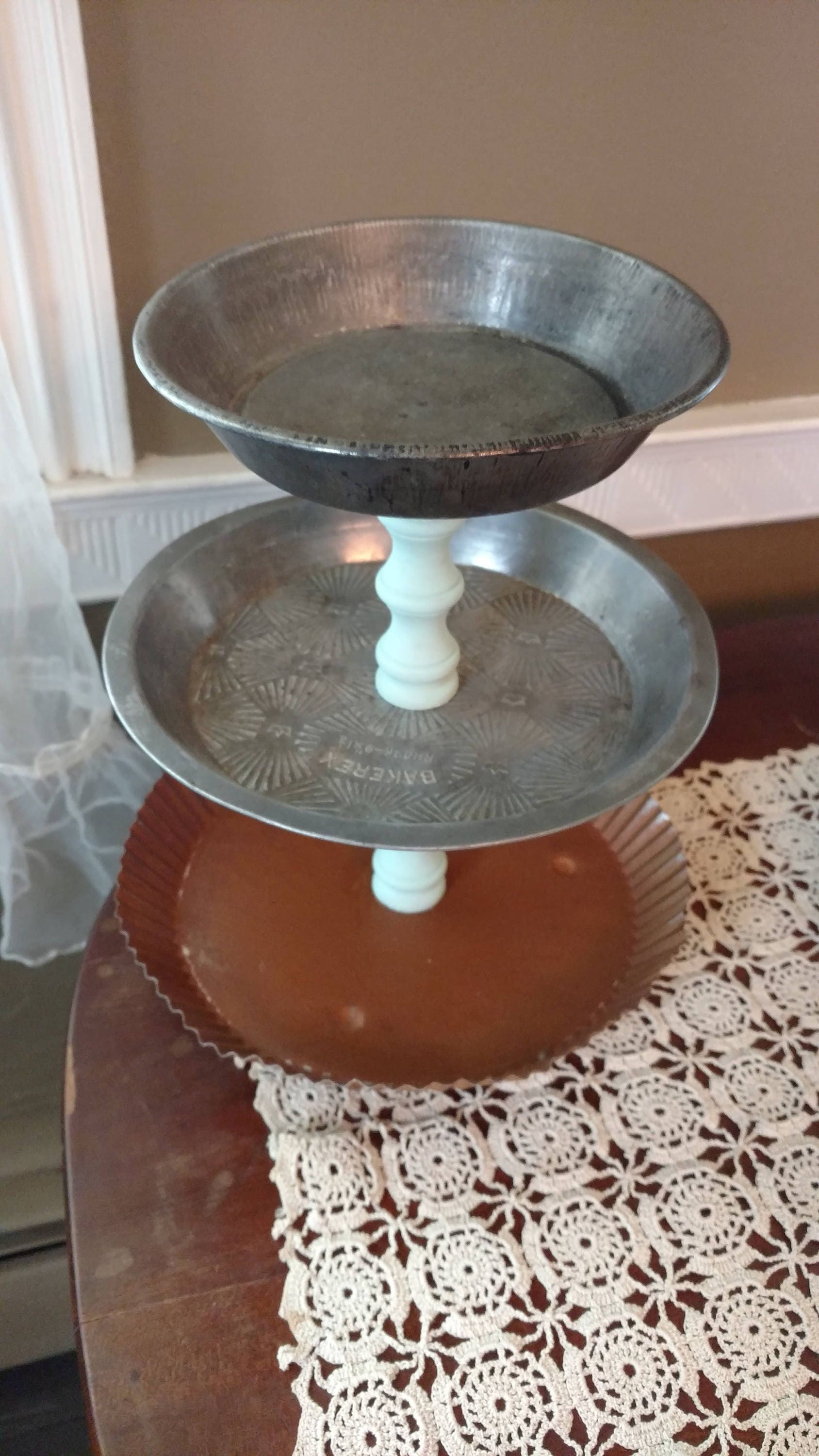 Vintage Pie Pan 3Tier Stand