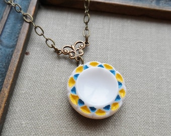 Sunshine, Vintage Glass Button Necklace