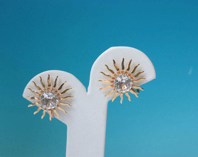 Sarah Coventry Dainty Fascination Earrings Crystal Center Gold Tone