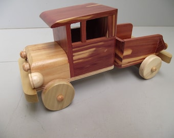 Classic Old Fashioned Truck #T-0101 Eco-friendly Reclaimed Wood Wooden Toy Car for Children Natural Unpainted