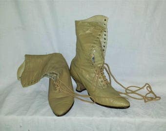 Vintage Antique Victorian Edwardian Tan Leather Lace Up Granny Boots