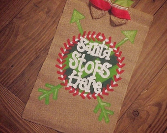 Santa stops here garden flag