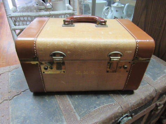 Leather train case suitcase for cosmetics