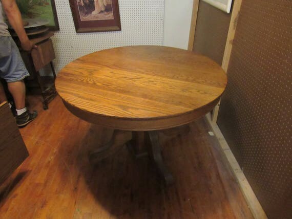 Oak round table