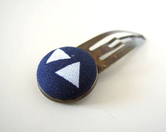 Hairclip " White triangles navy blue back "
