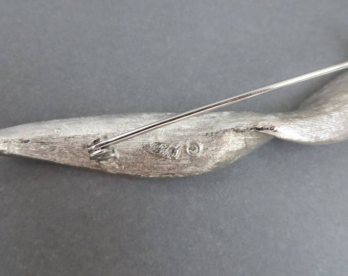 Coro Pegasus Leaf Brooch, Vintage Matte Silver Tone Wide Leaf Pin, Gift for Her