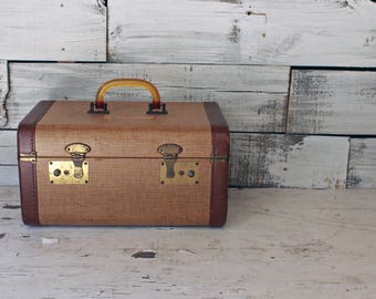 Brown Train Case, Suitcase Card Box, Small Suitcase, Vintage Wedding, Vintage Home Decor, Vintage Suitcase, Tan Suitcase, Suitcase Favor Box