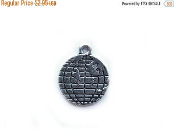 HALF PRICE 6 Silver Globe Charms - 16mm - World Charms - Steampunk Charms