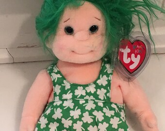 Beanie Girl in green with Tag