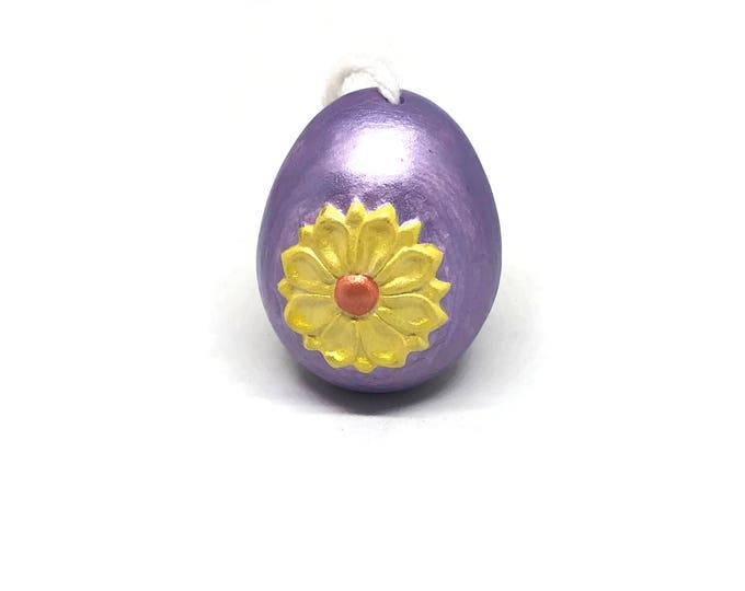 Hand Painted Floral Pysanky Style Ceramic Egg / Vintage Ceramic Easter Egg / Easter Egg Figurine / Purple with Yellow Flower Egg