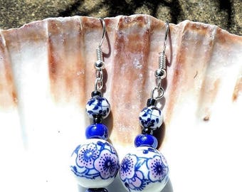 Earrings made of ceramic and Navy and white porcelain with a touch of pink